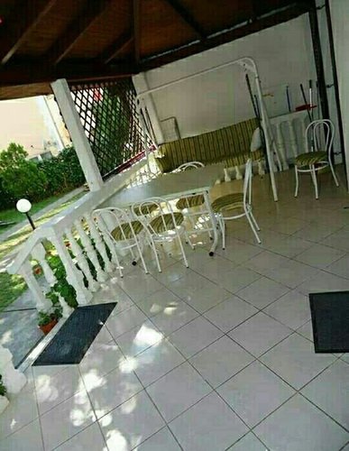 Apartman i dva stana za izdavanje u Budvi