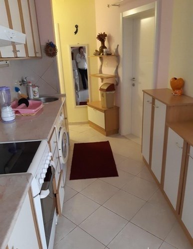 Apartman i dva stana za izdavanje u Budvi